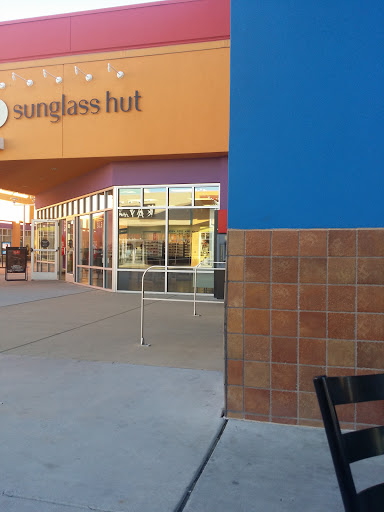 Outlet Mall «The Outlet Shoppes at El Paso», reviews and photos, 7051 S Desert Blvd, Canutillo, TX 79835, USA