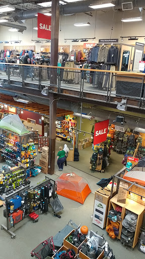 Camping Store «REI», reviews and photos, 3334 W Friendly Ave #140, Greensboro, NC 27410, USA