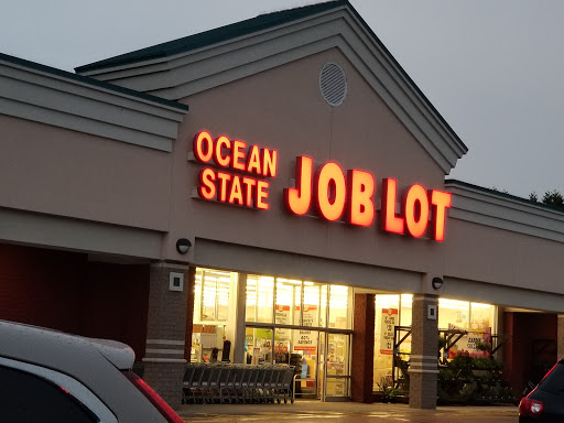 Discount Store «Ocean State Job Lot», reviews and photos, 288 E Main Rd, Middletown, RI 02842, USA