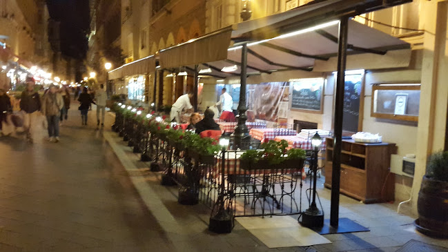 Budapest, Váci u 72, 1056