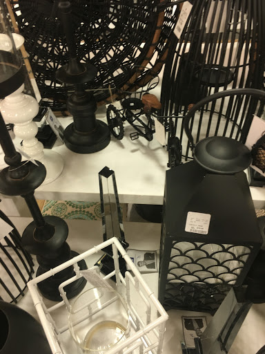 Clothing Store «Ross Dress for Less», reviews and photos, 12680 W Sunrise Blvd, Sunrise, FL 33323, USA