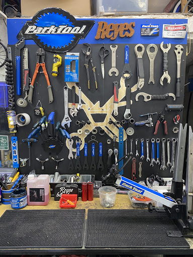 Bicycle Store «Reyes Bike Shop», reviews and photos, 2515 Gage Ave, Huntington Park, CA 90255, USA