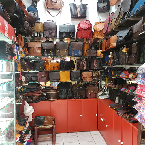 🥇 Tienda de Morrales, Maletines, Mochilas, Bolsos de cuero en Cercado de Lima (Barra)