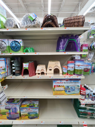 Pet Supply Store «Pet Supplies Plus», reviews and photos, 6845 Highland Rd, White Lake, MI 48383, USA