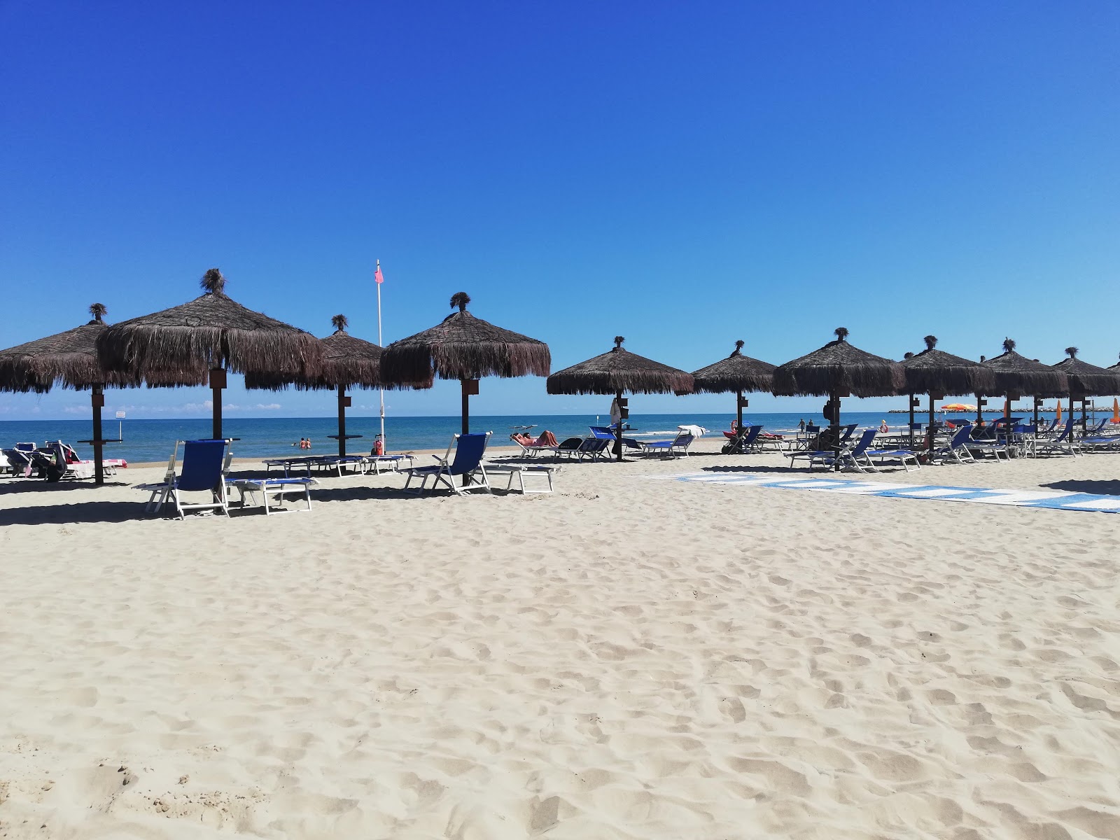 Φωτογραφία του Giulianova beach II και η εγκατάσταση