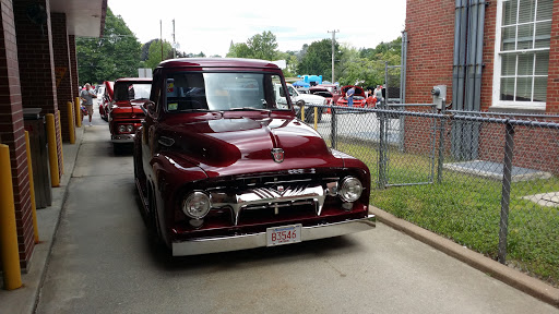 Eclectic Restaurant «The Stomping Ground», reviews and photos, 132 Main Street, Putnam, CT 06260, USA