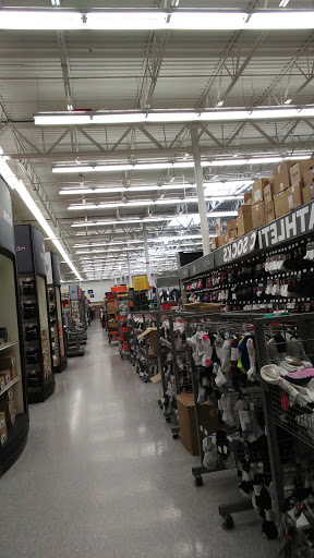 Sporting Goods Store «Academy Sports + Outdoors», reviews and photos, 3205 S MacArthur Dr, Alexandria, LA 71301, USA