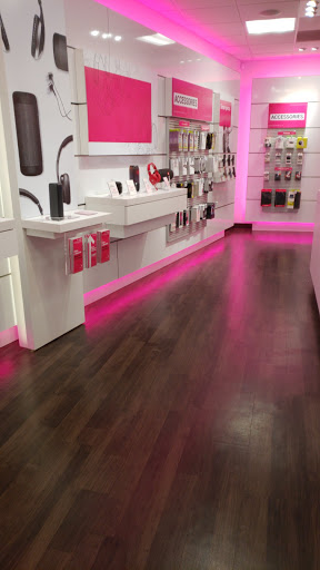 Cell Phone Store «T-Mobile», reviews and photos, 7262 Columbia Pike, Annandale, VA 22003, USA