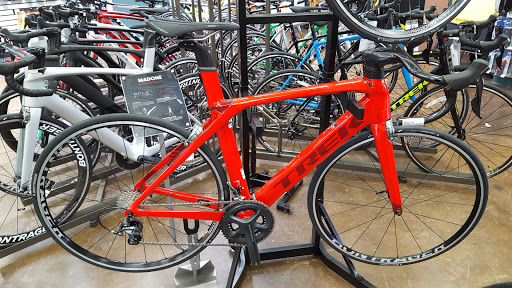 Bicycle Repair Shop «Bike World in Alamo Heights», reviews and photos, 5911 Broadway St, Alamo Heights, TX 78209, USA