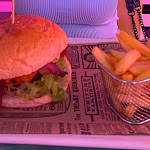 Photo n°3 de l'avis de Ca.a fait le 03/09/2021 à 09:45 sur le  Da Scattu 1958 American Diner à Tortolì