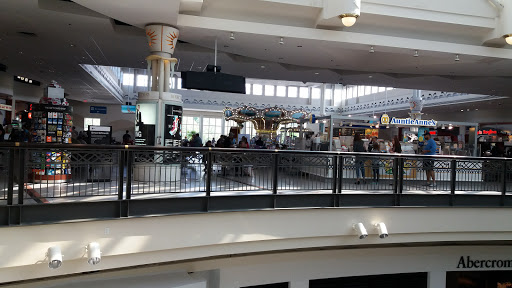 Shopping Mall «Solomon Pond Mall», reviews and photos, 601 Donald Lynch Blvd, Marlborough, MA 01752, USA