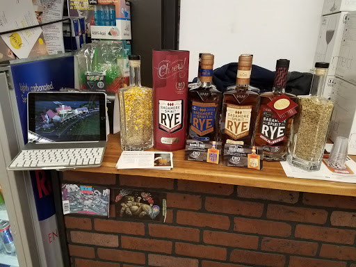 Liquor Store «Tuscan Sun Wine & Spirits», reviews and photos, 107 W Oak Knoll Dr, Hampshire, IL 60140, USA