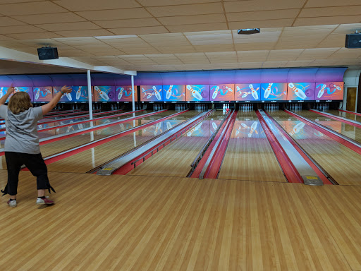Bowling Alley «Parkside Lanes», reviews and photos, 815 S Co Rd 200 W, Greensburg, IN 47240, USA