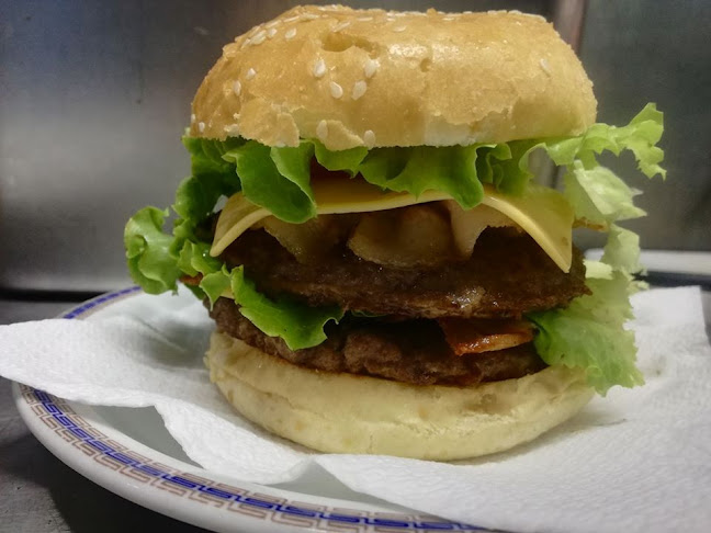 Avaliações doCafé snack bar People em Angra do Heroísmo - Restaurante