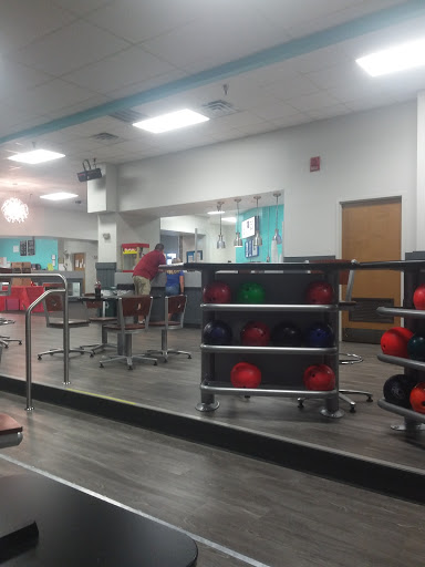 Bowling Alley «Showtime Bowling Center», reviews and photos, 555 Macon Hwy, Athens, GA 30606, USA