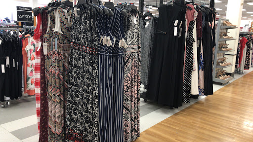 Department Store «T.J. Maxx», reviews and photos, 865 Bridgeport Ave, Shelton, CT 06484, USA