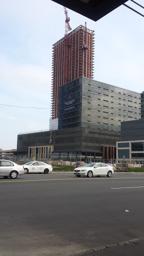 Shopping Mall «Oaktree Mall Shopping Center», reviews and photos, 2024 Center Ave n, Fort Lee, NJ 07024, USA