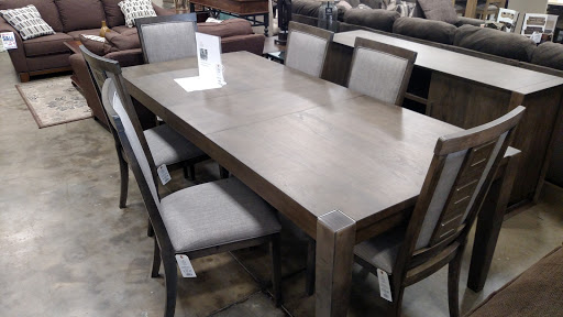 Furniture Store «Quality Furniture Discounts», reviews and photos, 7803 Southland Blvd #203, Orlando, FL 32809, USA