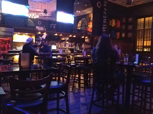 Bar & Grill «EvenFlow Music & Spirits», reviews and photos, 302 W State St, Geneva, IL 60134, USA