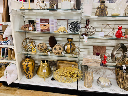 Department Store «T.J. Maxx & HomeGoods», reviews and photos, 105 Middlesex Ave, Somerville, MA 02145, USA