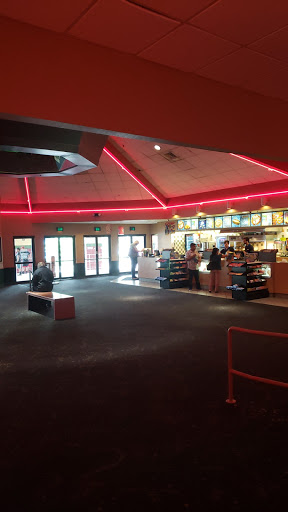 Movie Theater «Cobb Grand 10 Cinemas», reviews and photos, 920 Spring Lake Ct NW, Winter Haven, FL 33881, USA
