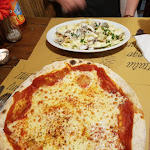 Photo n°3 de l'avis de Toto. fait le 03/04/2018 à 09:08 sur le  Tana dell'Orco à Lucca