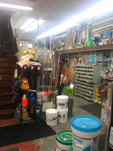 Hardware Store «West End Hardware», reviews and photos, 909 Wooster Rd W, Barberton, OH 44203, USA