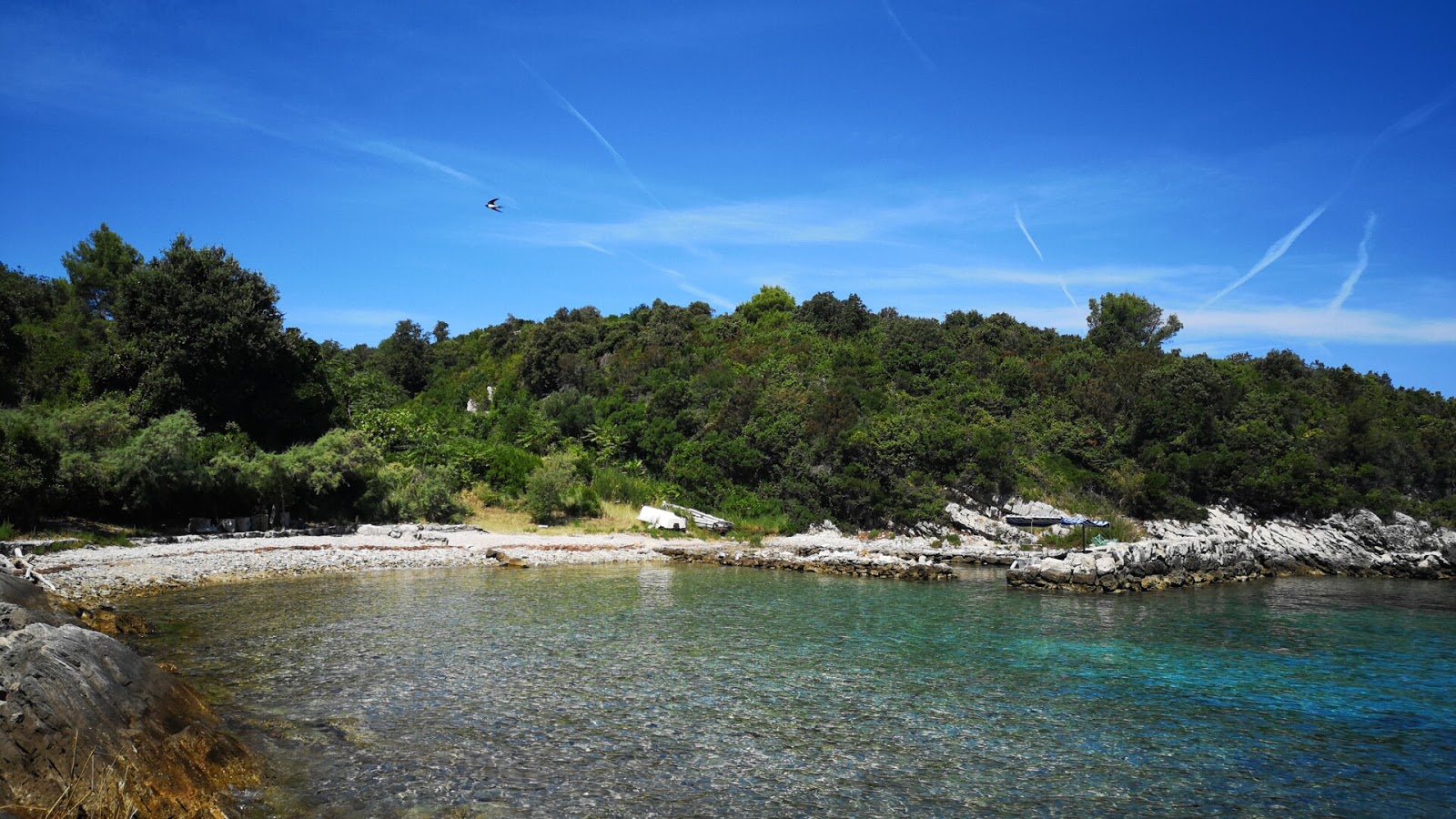 Foto de Piske beach com pebble leve superfície