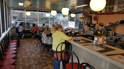 Waffle House - 5087 US-31, Calera, AL 35040