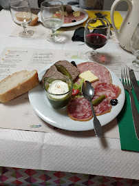 Plats et boissons du Restaurant Chez Lévêque Bistrot à Sagnes-et-Goudoulet - n°20