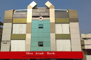 Hotel Silver Arcade Premier image
