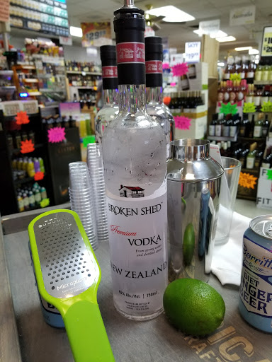 Liquor Store «Tiverton Liquor Store», reviews and photos, 65 Main Rd, Tiverton, RI 02878, USA