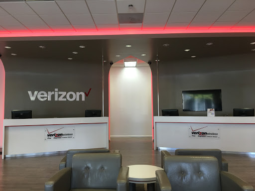 Cell Phone Store «GoWireless Verizon Authorized Retailer», reviews and photos, 547 W Harvard Blvd, Santa Paula, CA 93060, USA