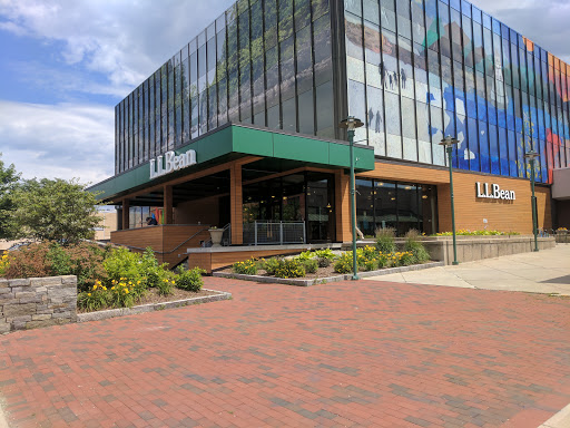 Clothing Store «L.L. Bean», reviews and photos, 101 Cherry St Suite #1020, Burlington, VT 05401, USA