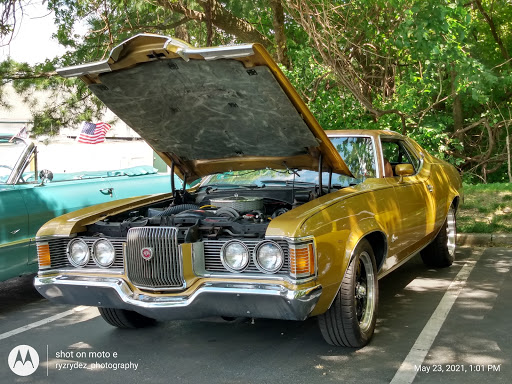 Shopping Mall «Lincoln Court Shopping Center», reviews and photos, 215 Lancaster Ave, Frazer, PA 19355, USA