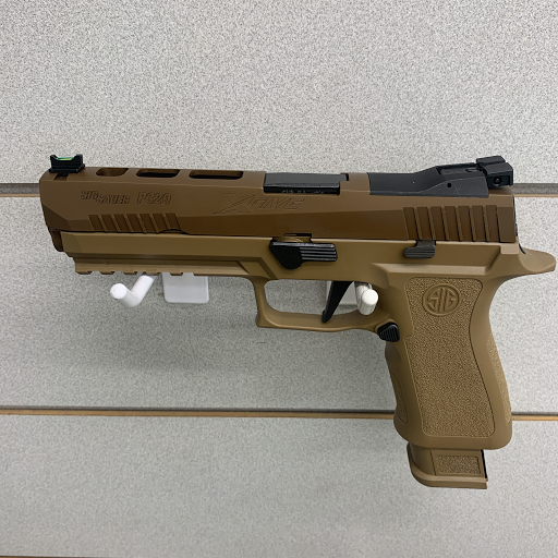 Gun Shop «South Dade Jewelry & Gun Exchange», reviews and photos, 20848 S Dixie Hwy, Miami, FL 33189, USA