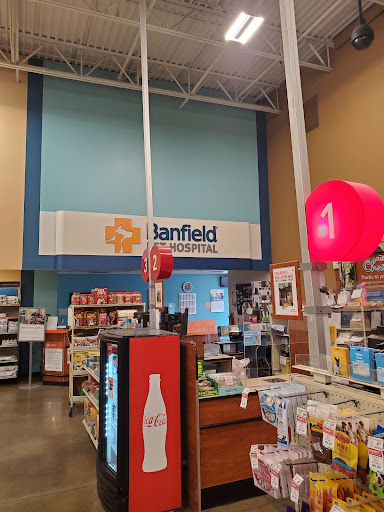 Pet Supply Store «PetSmart», reviews and photos, 5810 Antioch Rd, Merriam, KS 66202, USA