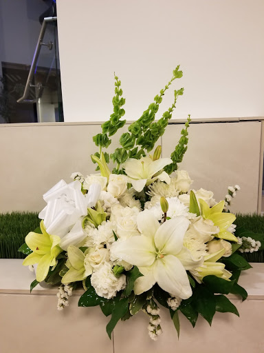 Florist «Event Connoisseur Flowers & Gifts», reviews and photos, 39 New London Turnpike #116, Glastonbury, CT 06033, USA