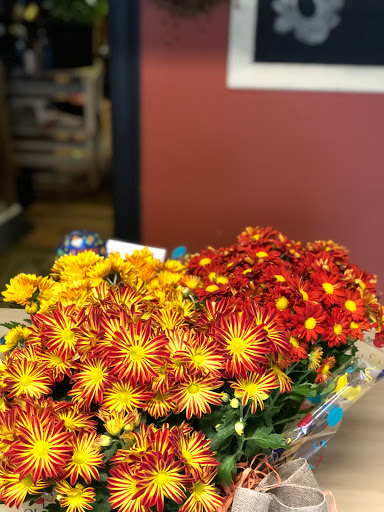 Florist «Valley Florist», reviews and photos, 301 Merrimack St, Methuen, MA 01844, USA