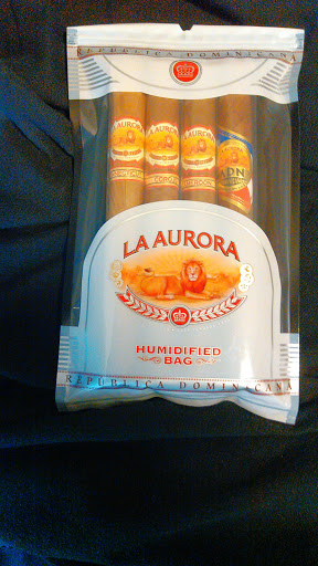 Cigar Shop «Osi Tobacco», reviews and photos, 4836 Hills and Dales Rd NW, Canton, OH 44708, USA