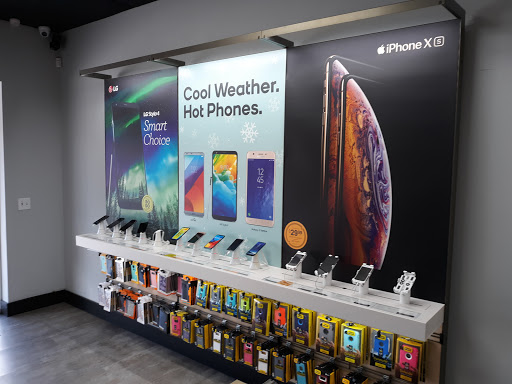 Telecommunications Service Provider «Boost Mobile Store by Wireless Wi-FI World», reviews and photos, 1022 SW Bayshore Blvd, Port St Lucie, FL 34983, USA