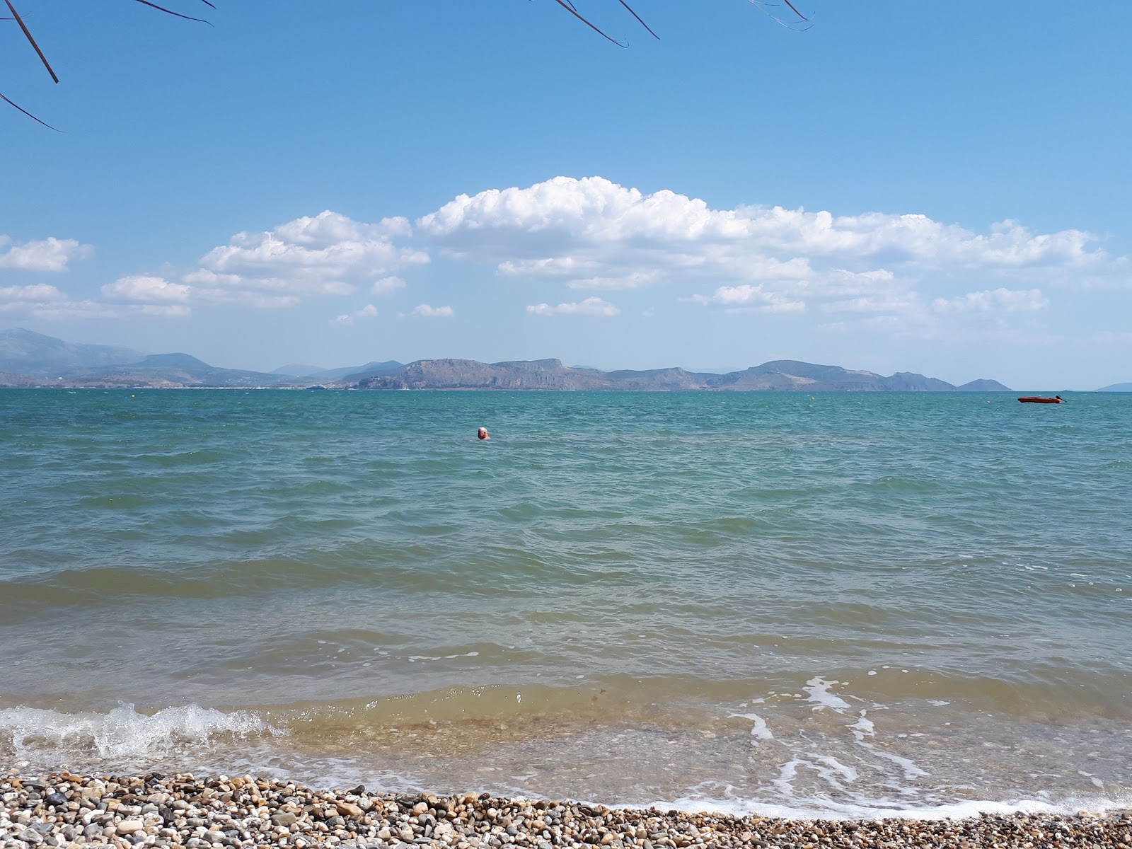 Foto di Myli Beach con spiaggia diretta