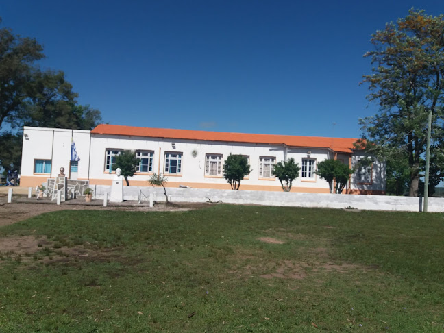 Escuela 53 Sauce De Batovi - Tacuarembó