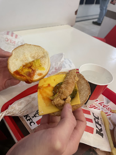 KFC Budapest Duna Plaza - Budapest