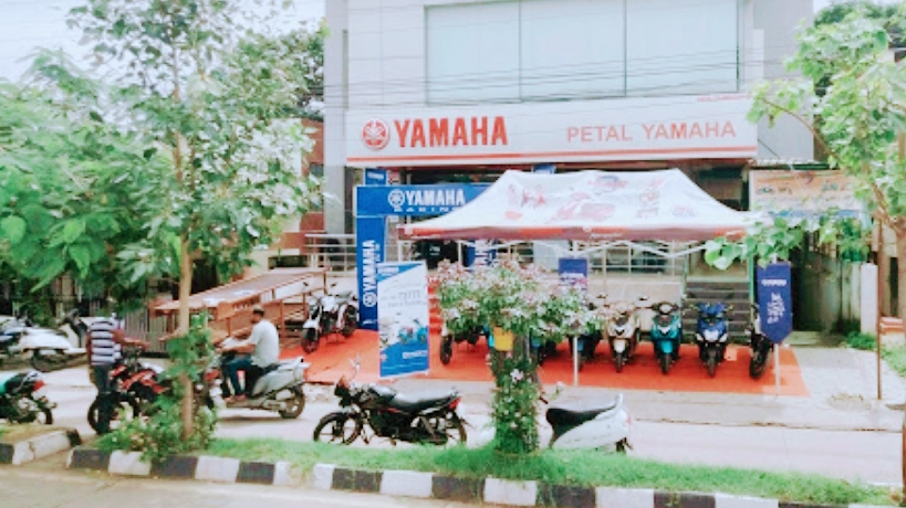 Petal Yamaha Showroom