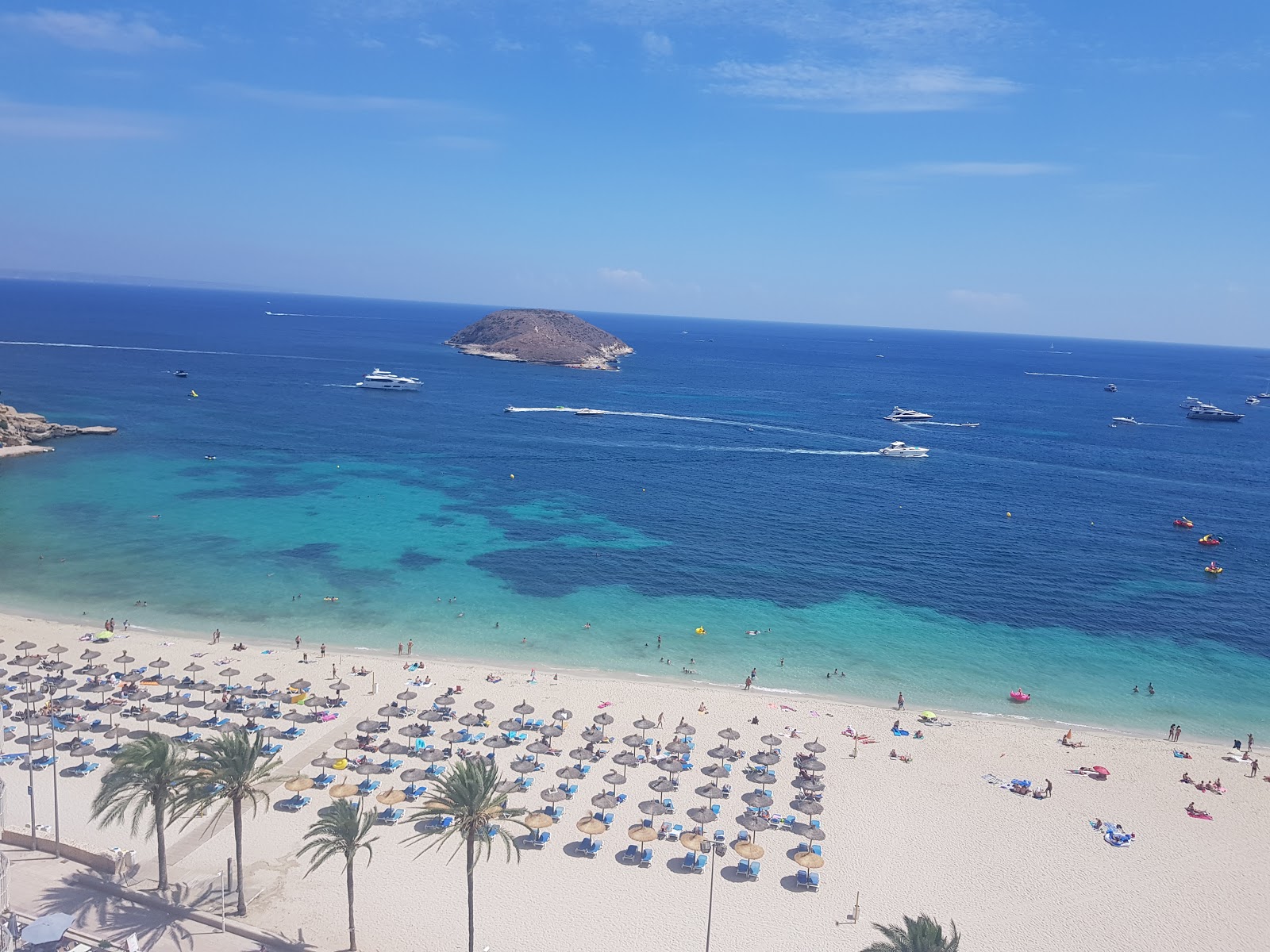 Zdjęcie Plaża Magaluf z przestronna zatoka