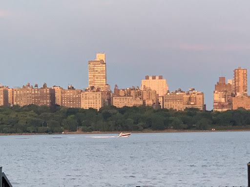 Home Goods Store «Home Goods», reviews and photos, 3 Main St, Edgewater, NJ 07020, USA