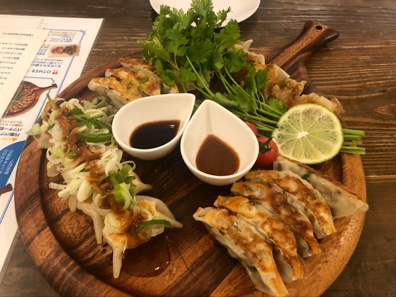 鎌倉餃子umineco Wine Cafe 神奈川県鎌倉市雪ノ下 レストラン レストラン グルコミ