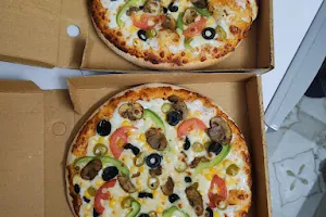The Pizza Hub Mehrauli image