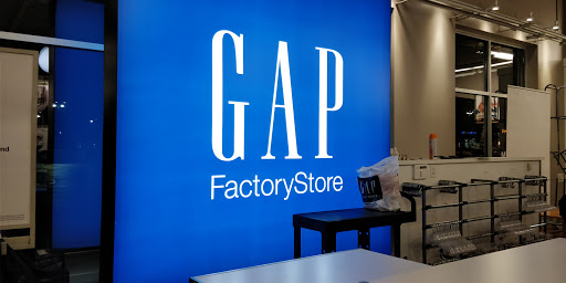 Clothing Store «Gap Outlet», reviews and photos, 2525 Grand Ave, Ames, IA 50010, USA